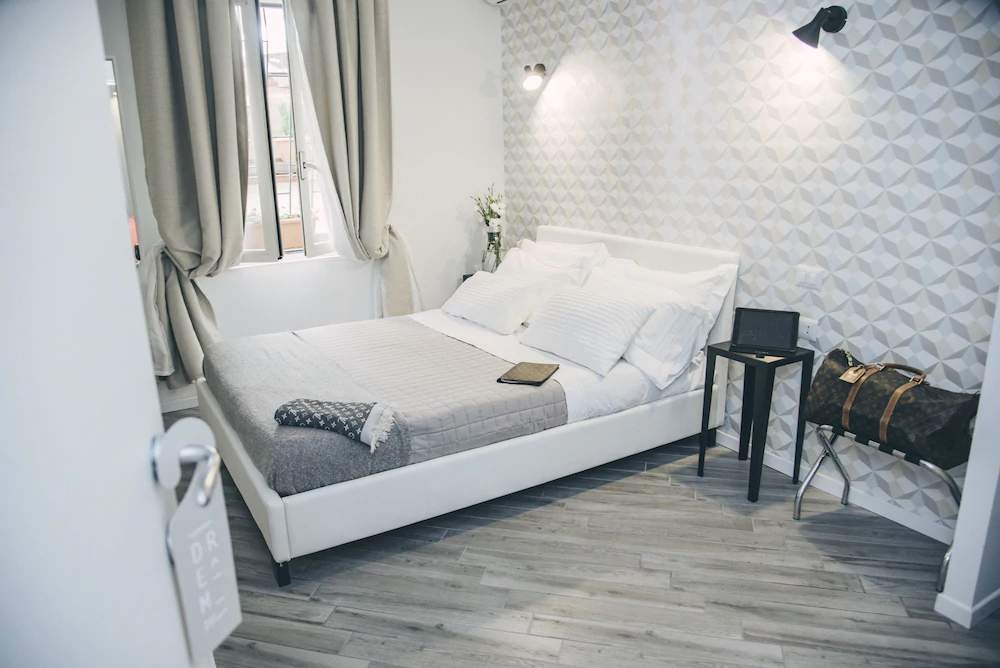 Spagna Rooms