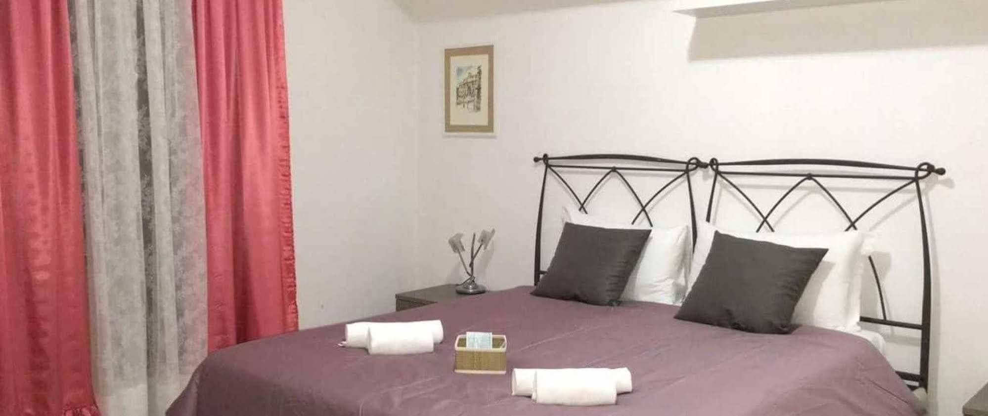 Suites Holiday Rooms