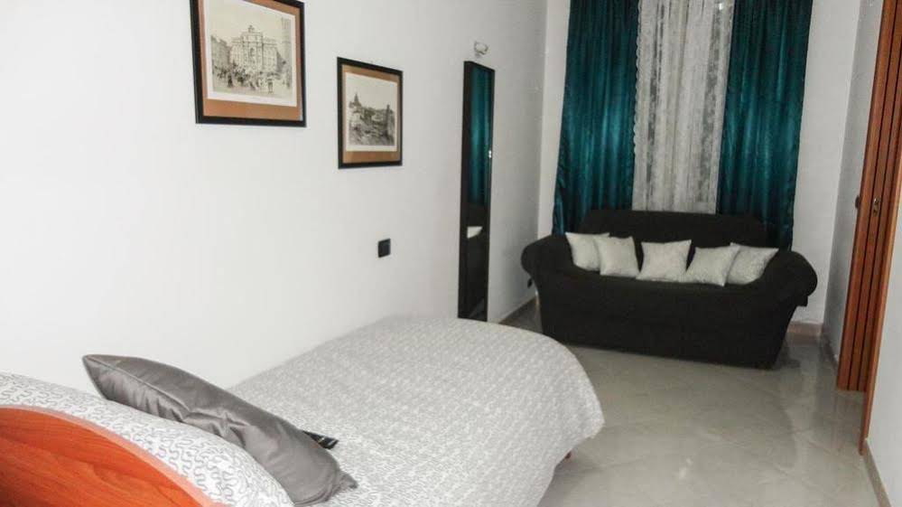 Suites Holiday Rooms