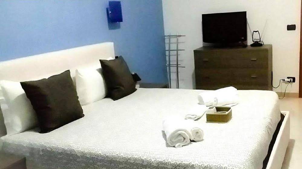 Suites Holiday Rooms