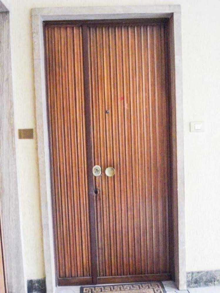 Suites Holiday Rooms
