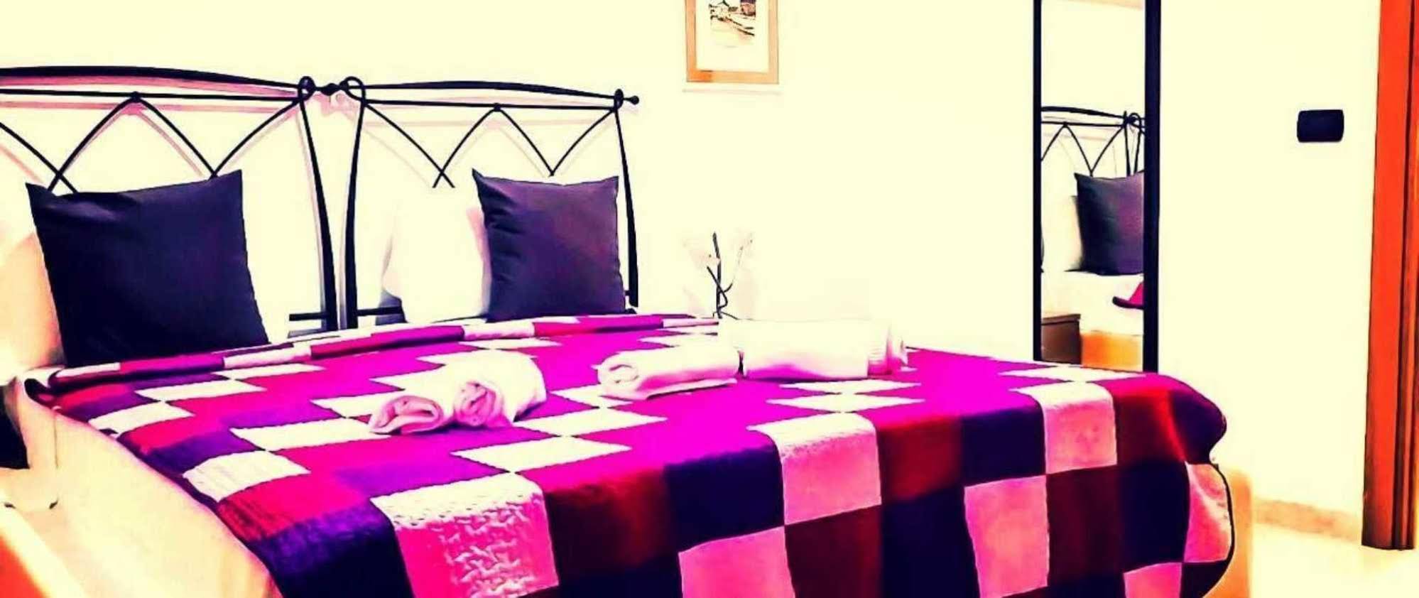 Suites Holiday Rooms