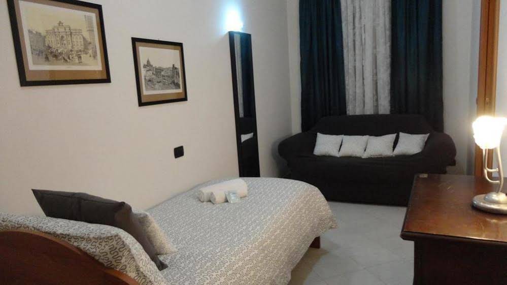 Suites Holiday Rooms