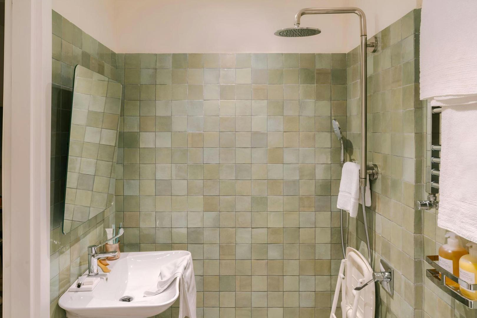 Testaccio Hotel Monte dei Cocci, Sonder