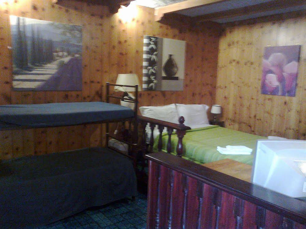 Tomas Bed & Breakfast