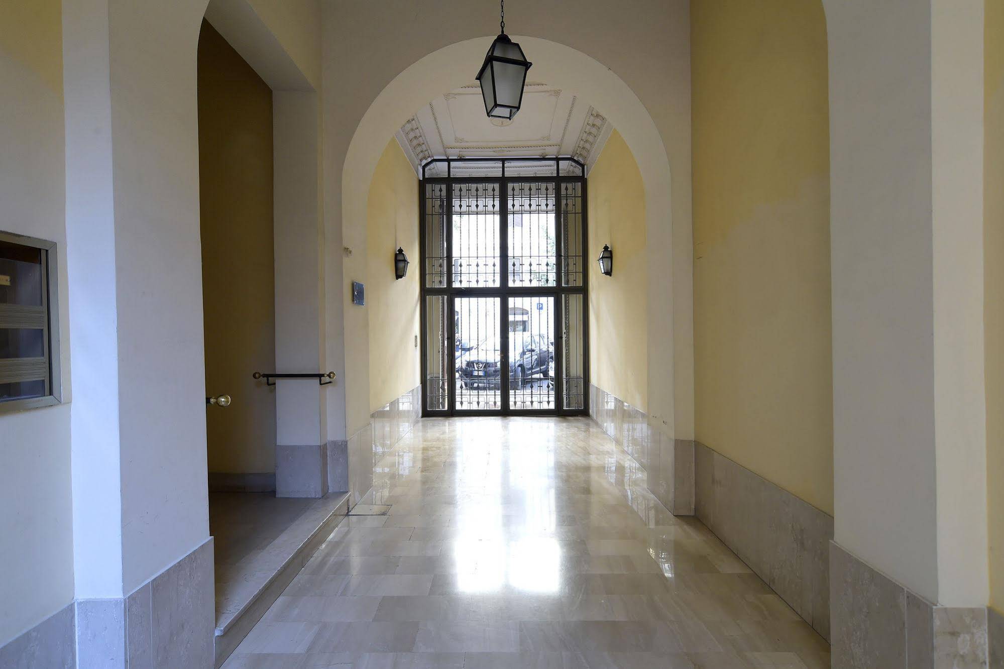 Town House 57