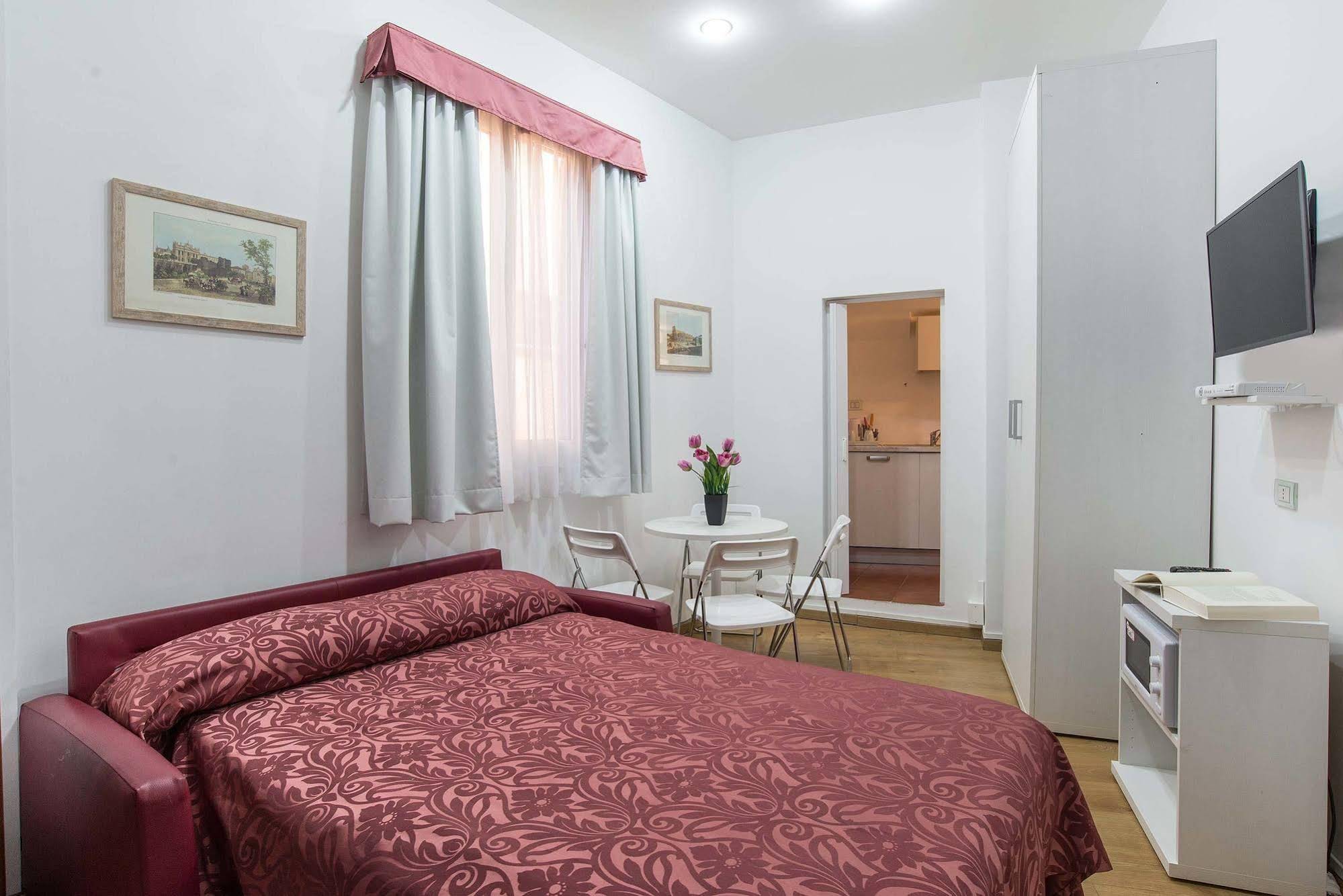 Trevi Rome Suite