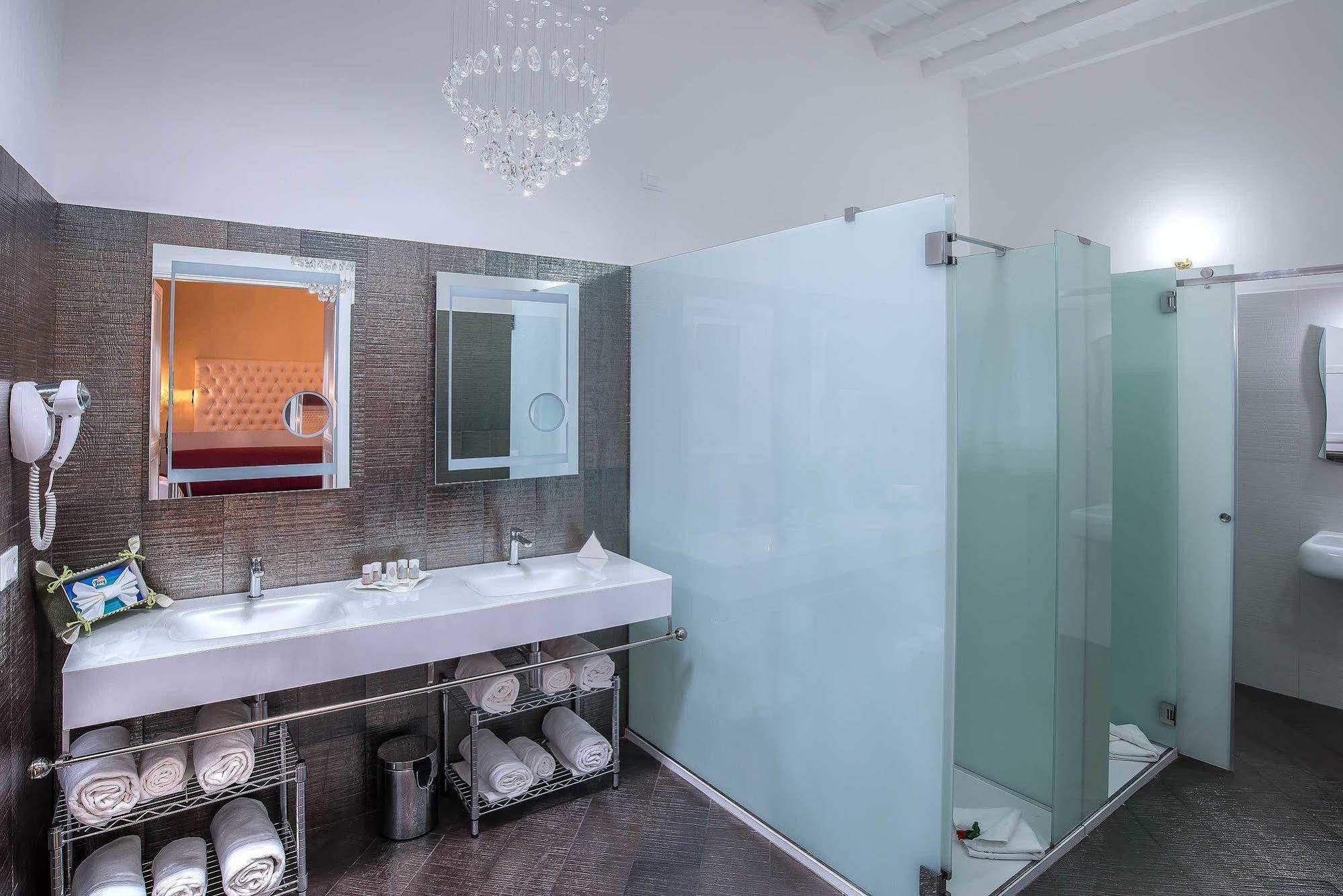Trevi Rome Suite