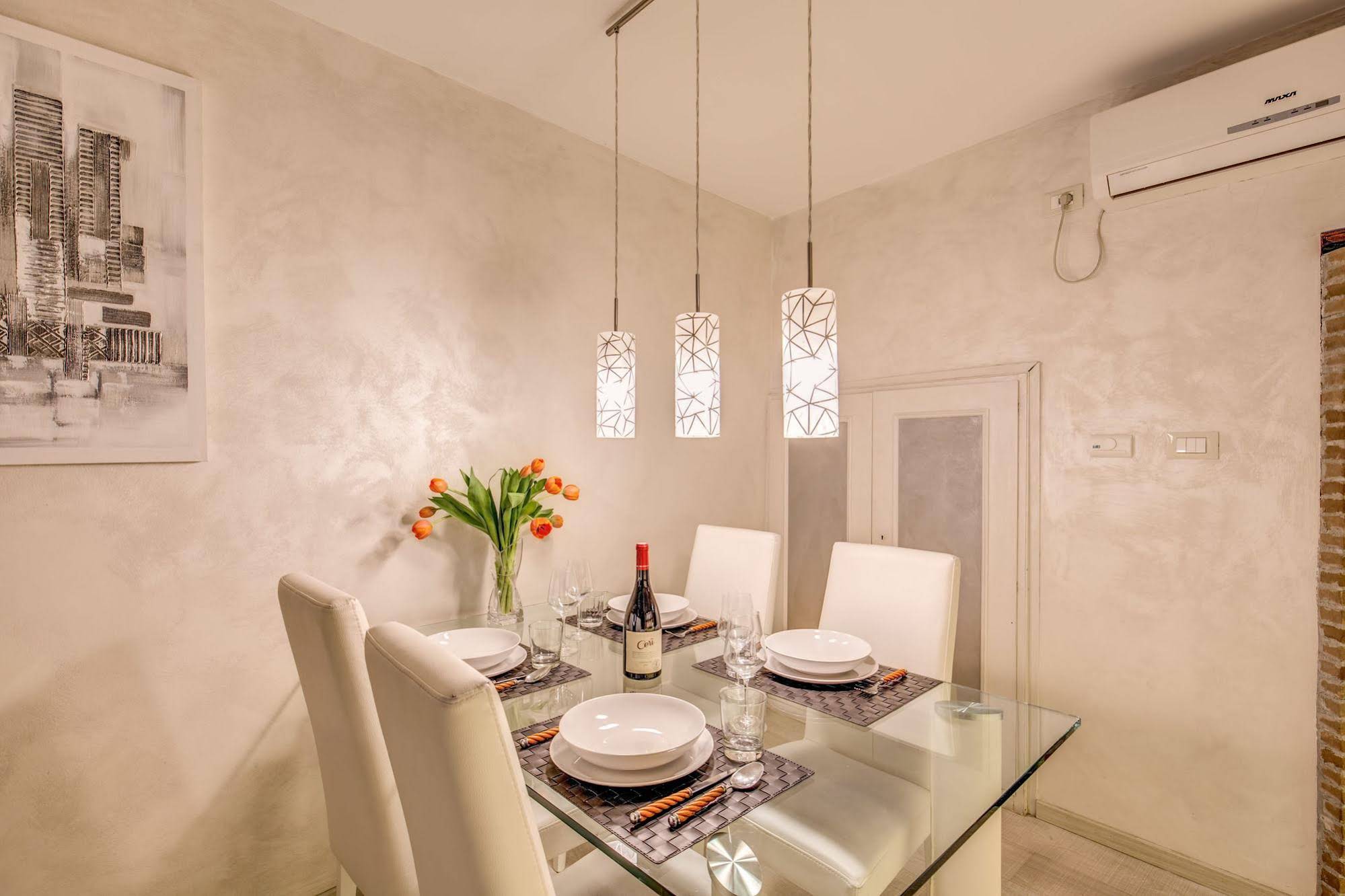 Tritone Top House