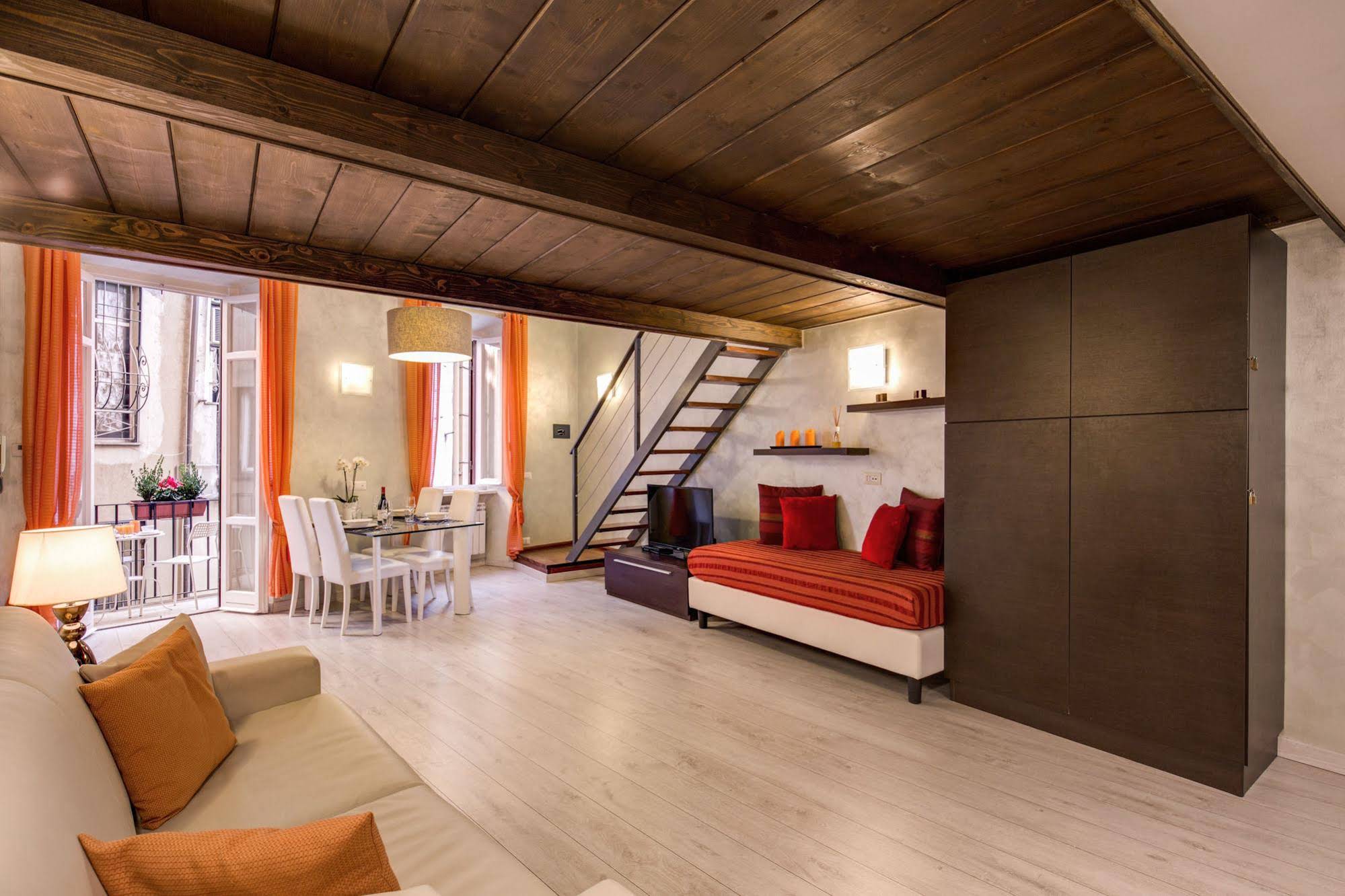 Tritone Top House