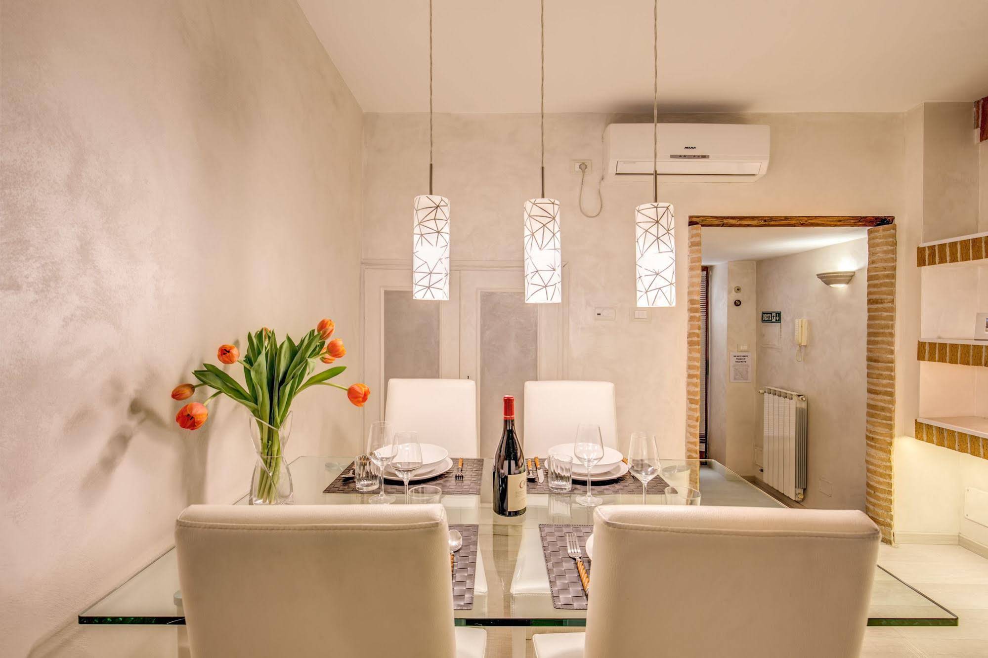 Tritone Top House