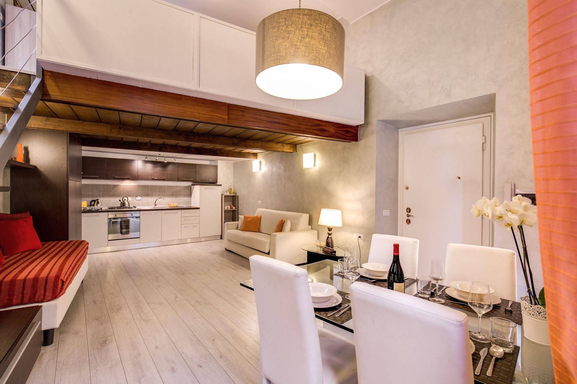 Tritone Top House