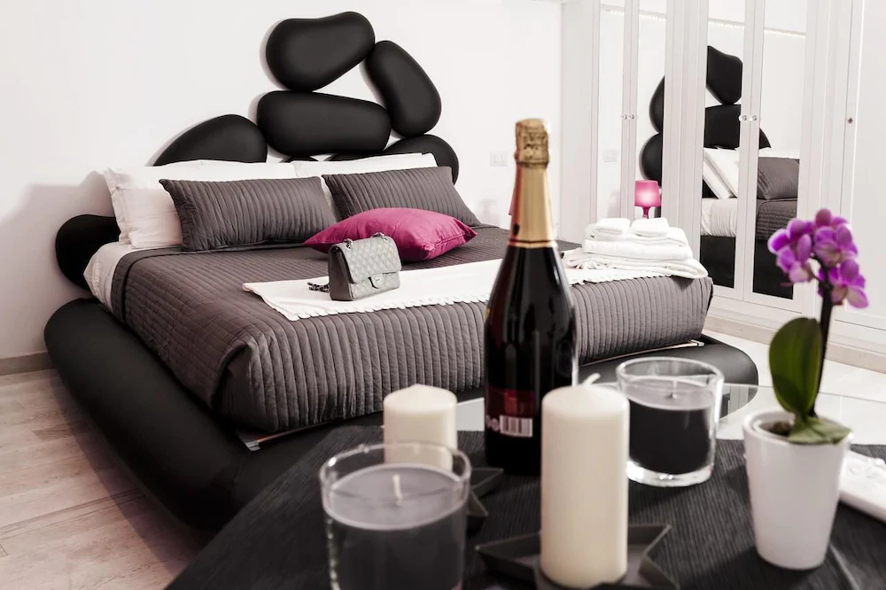 Two Chic Guesthouse