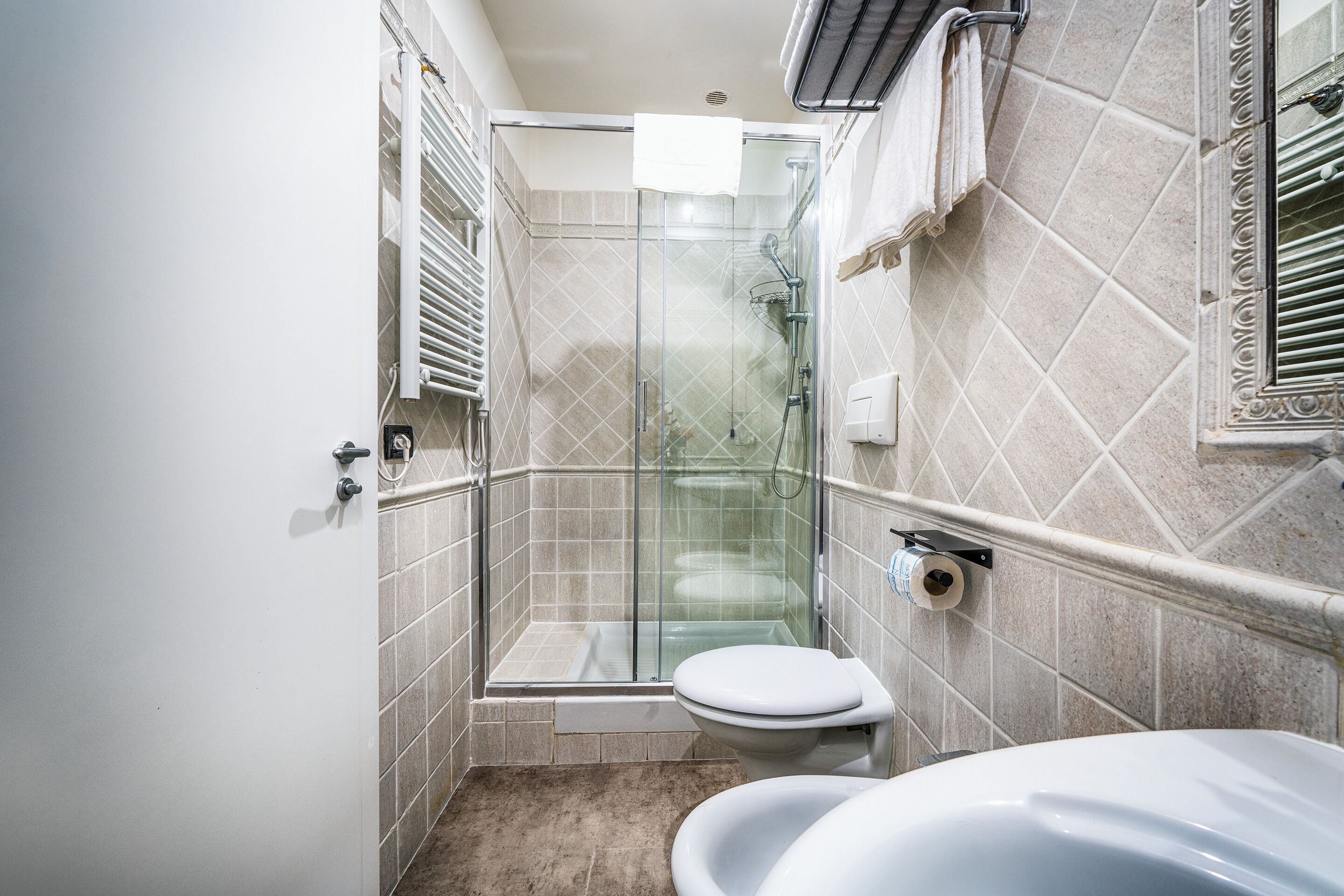 Varese Hotel