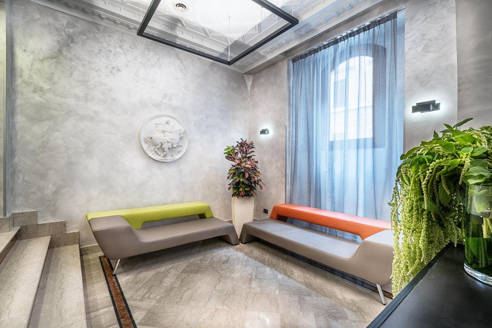 Varese Hotel
