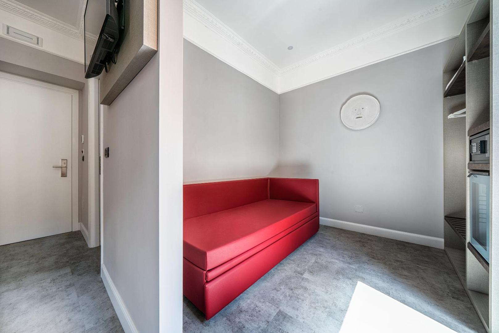 Varese Hotel