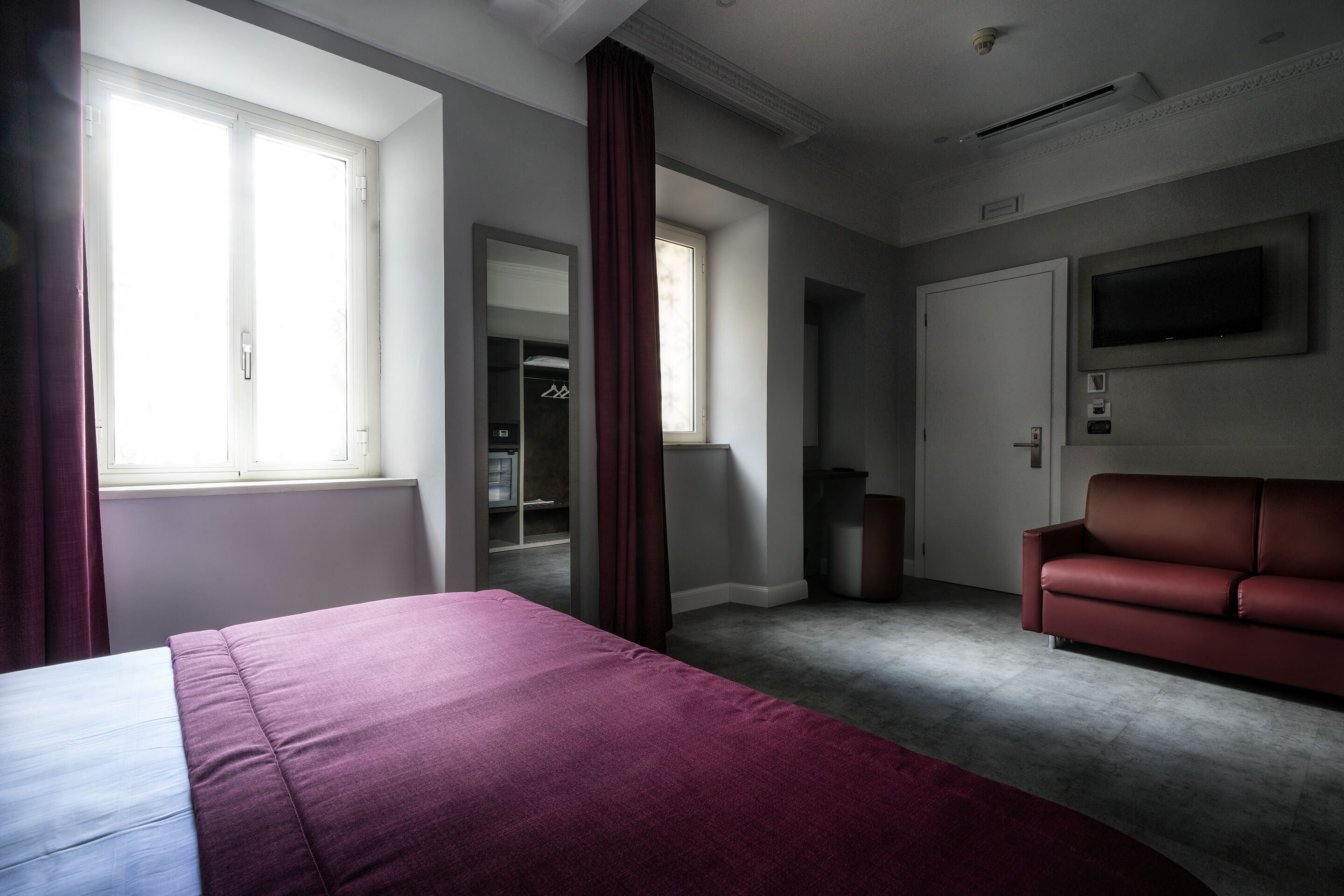 Varese Hotel