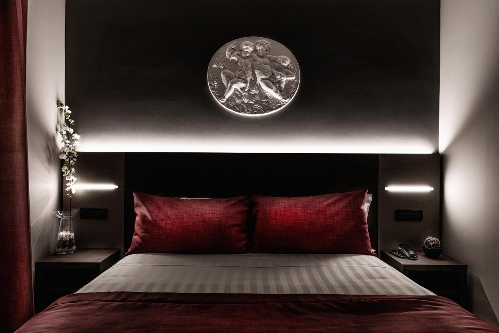 Varese Hotel