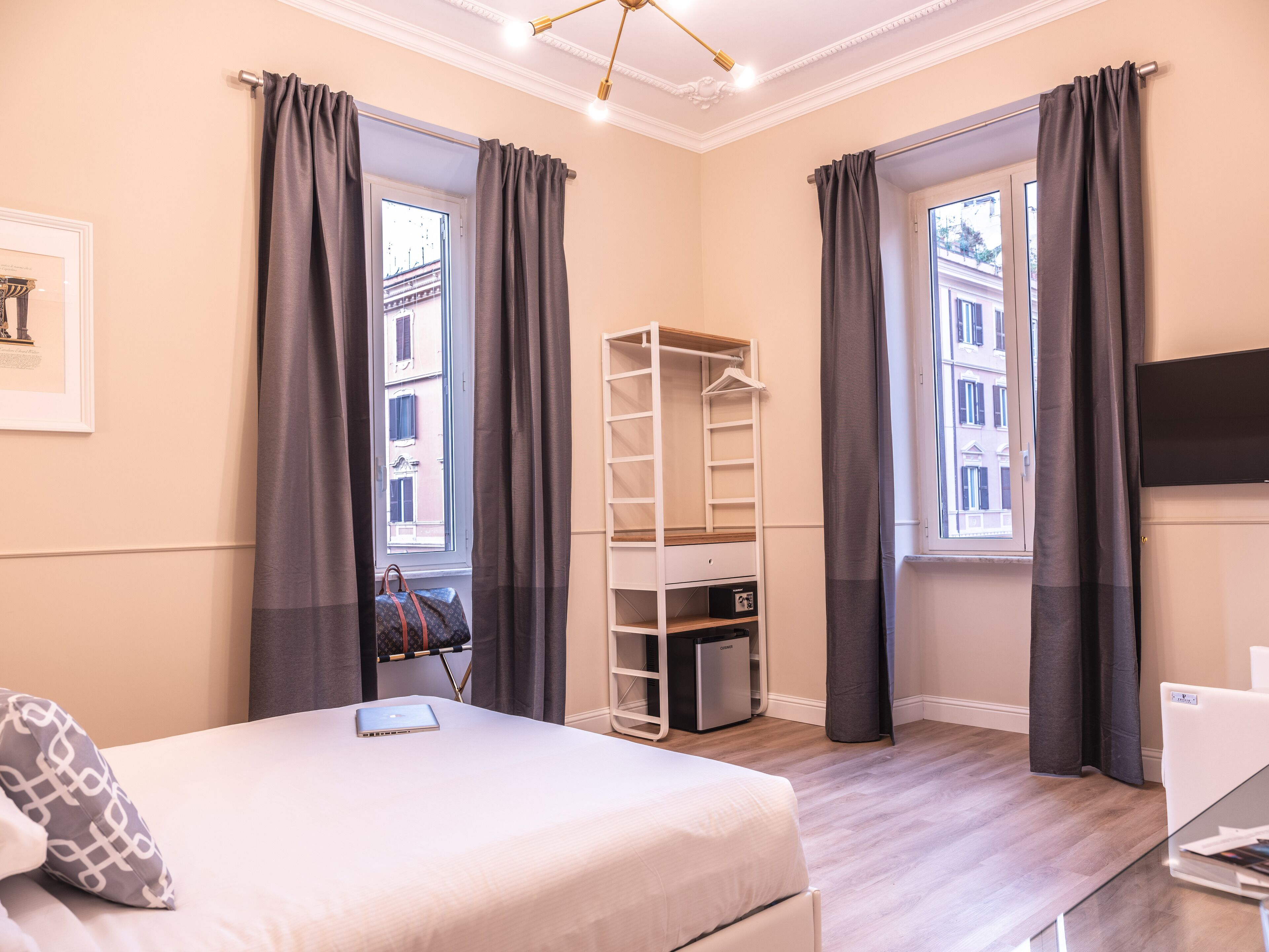 Vatican Palace Suites By Premium Suites Collection