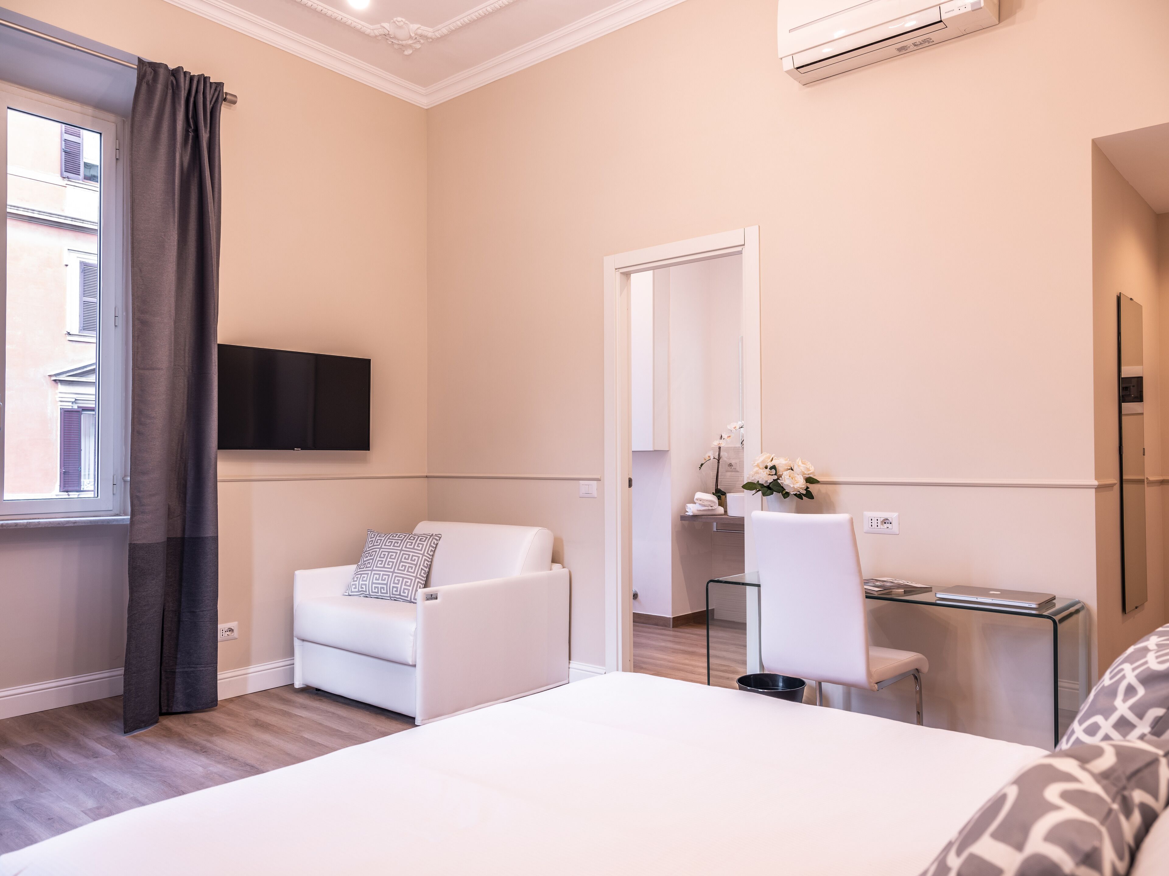 Vatican Palace Suites By Premium Suites Collection