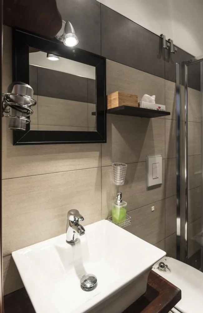 Vite Suites Guest House