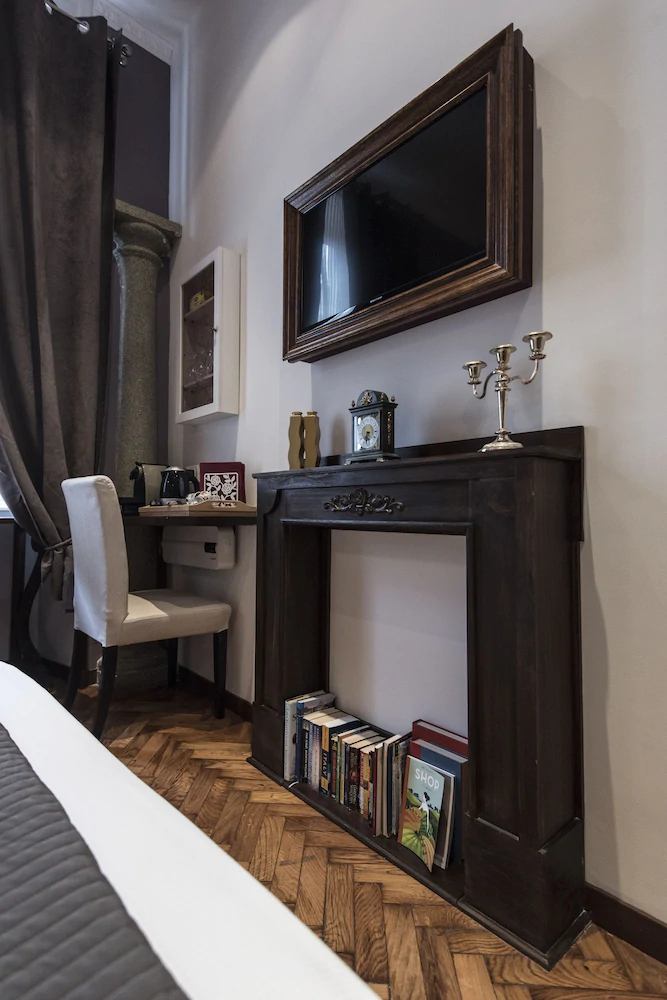 Vite Suites Guest House