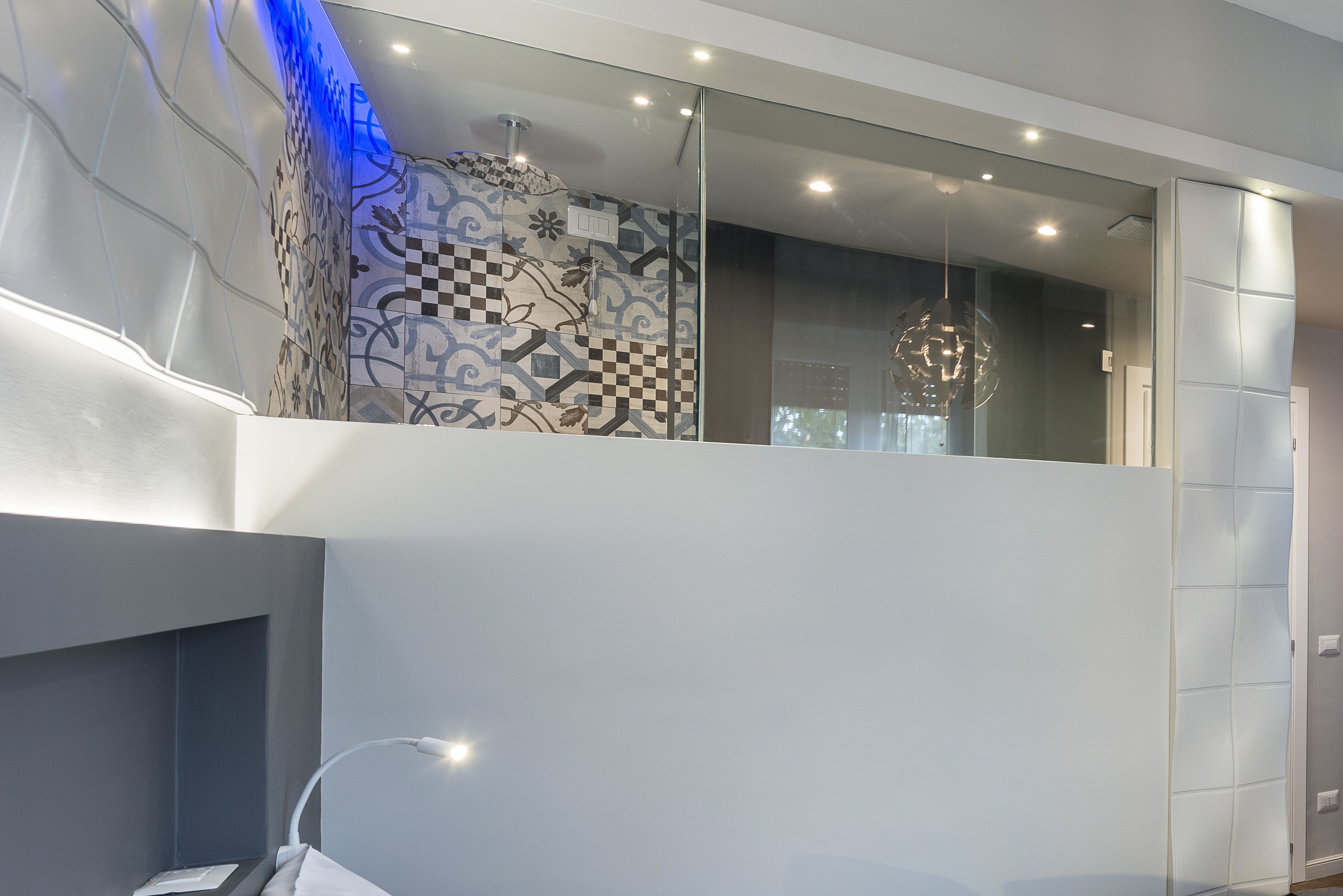 Z-Arch Suites
