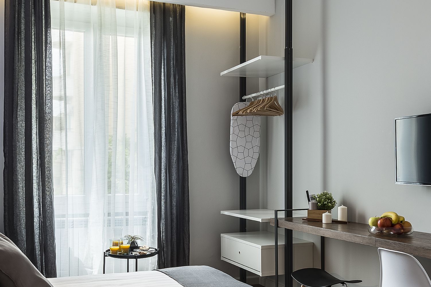 Z-Arch Suites