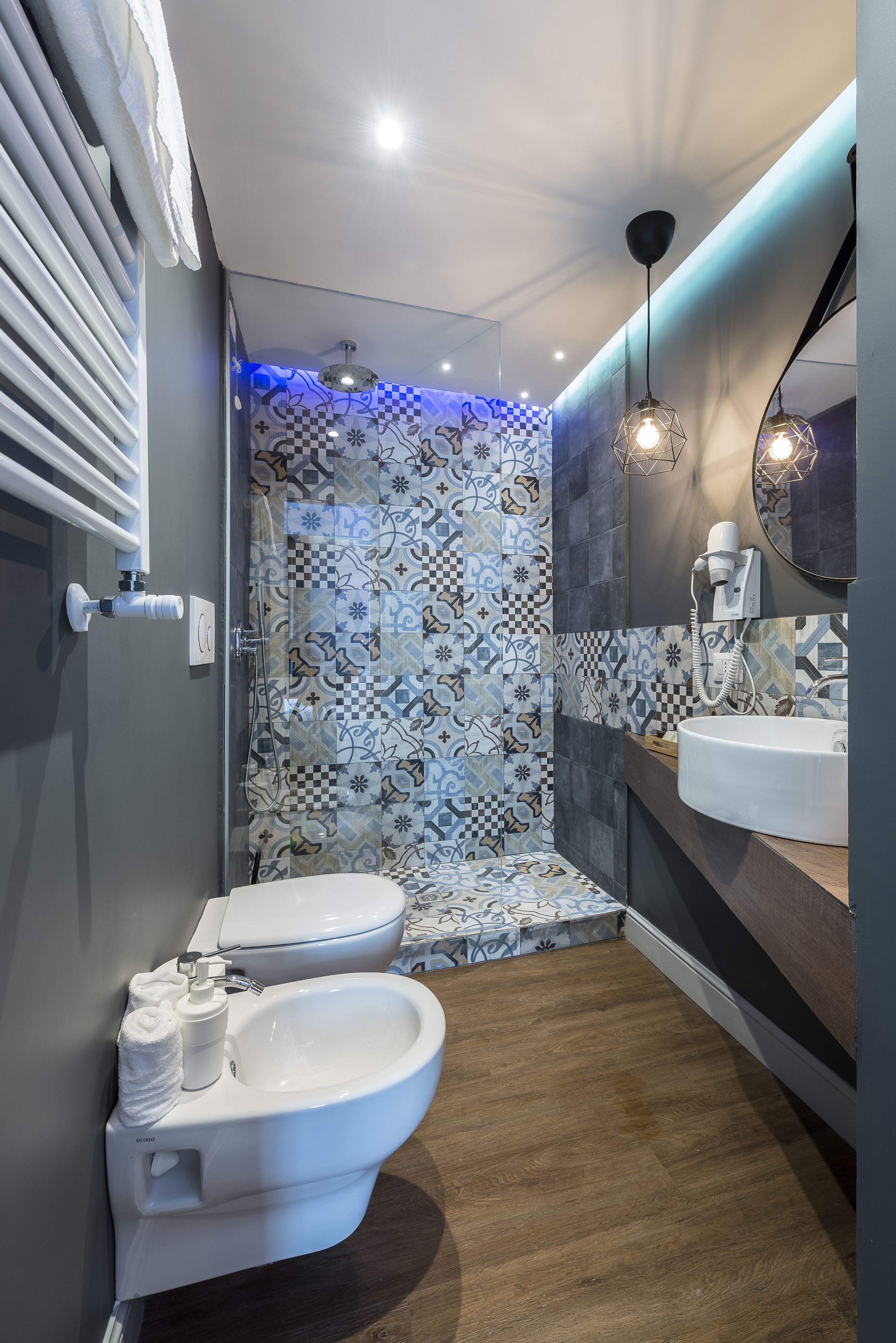 Z-Arch Suites