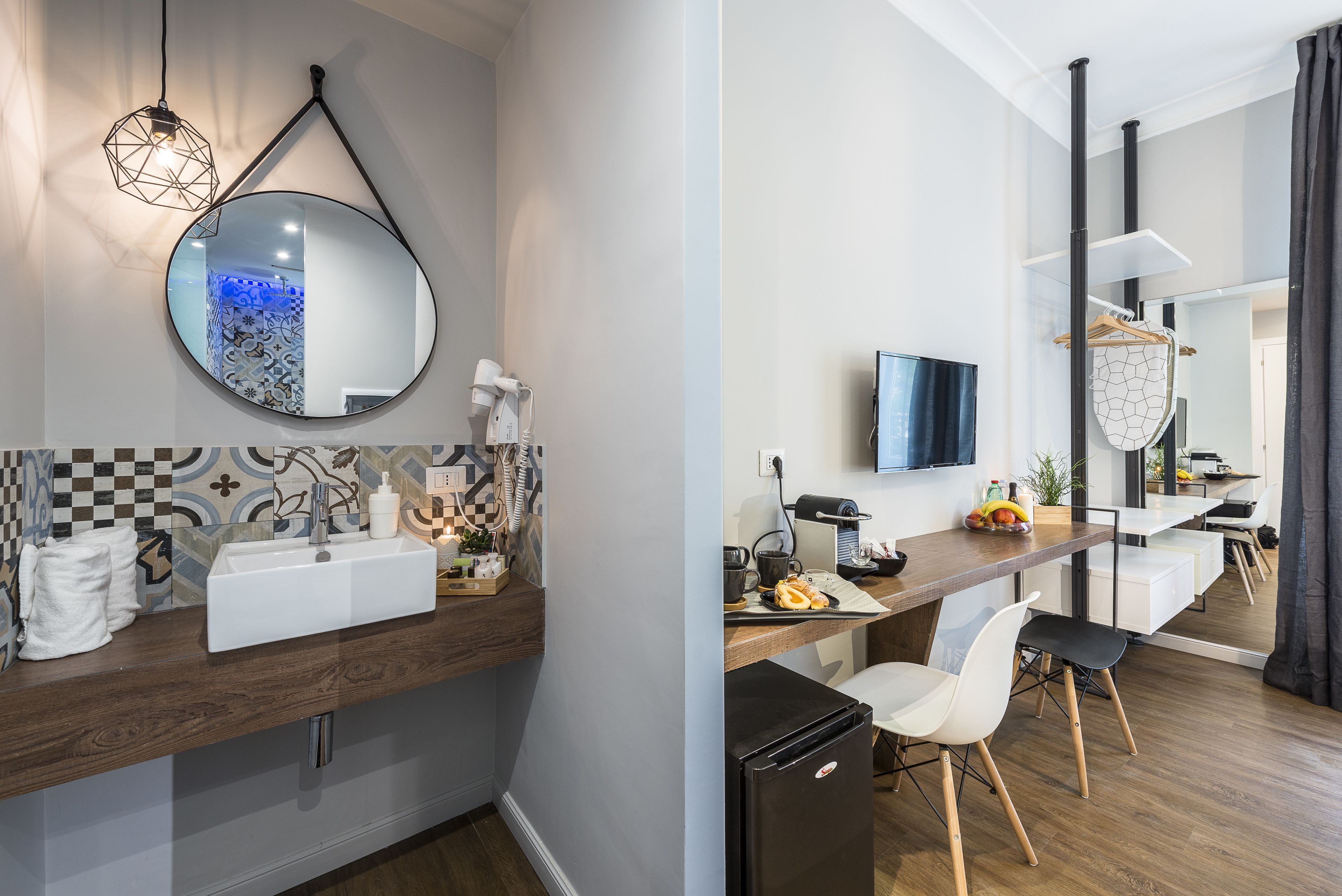 Z-Arch Suites
