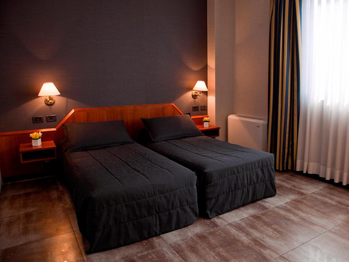 Hotel Zone