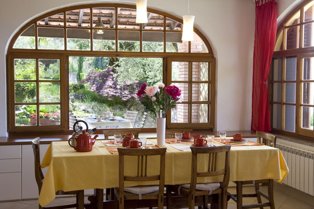 Casa Vacanze Colline Di Luni
