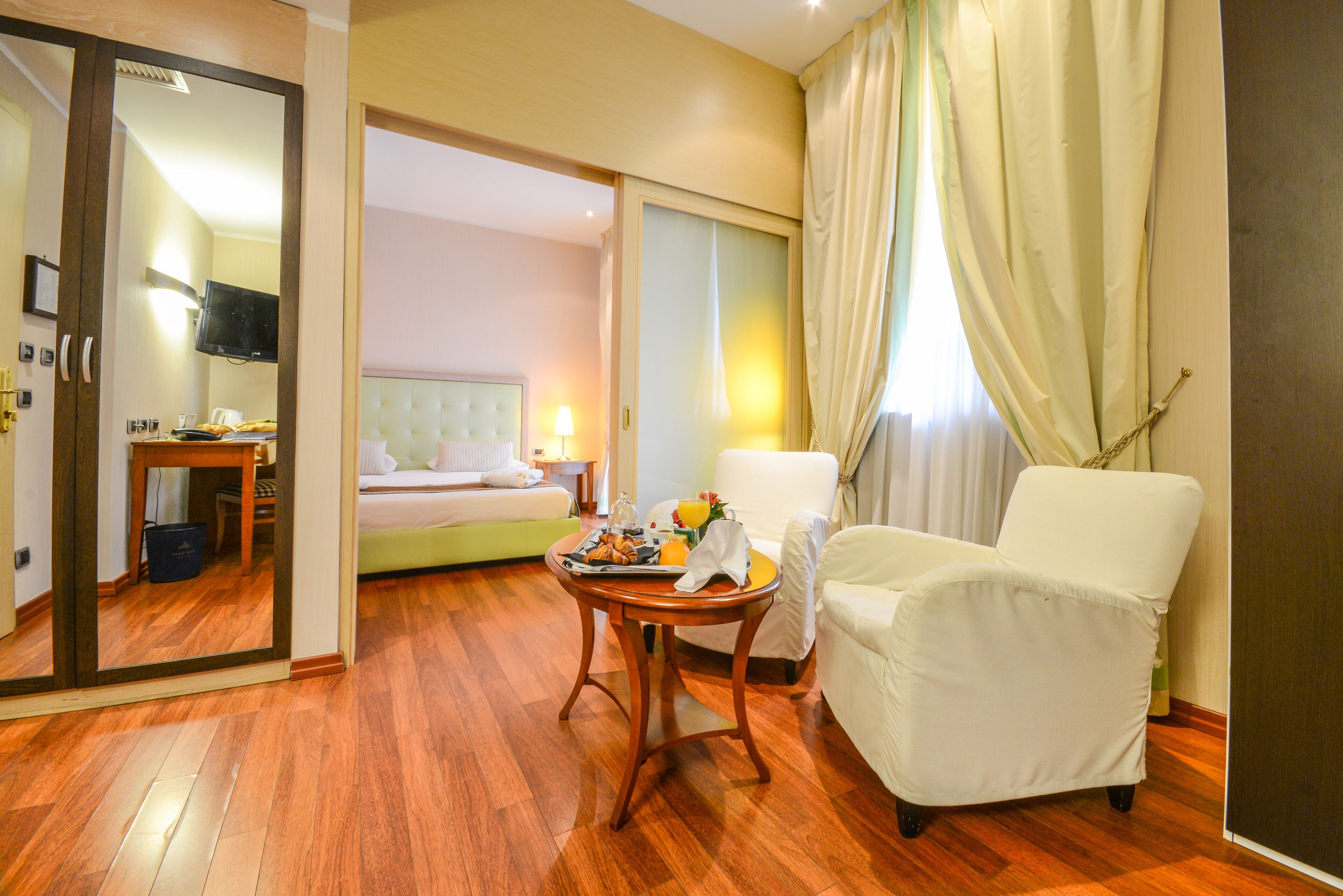 Hotel Master