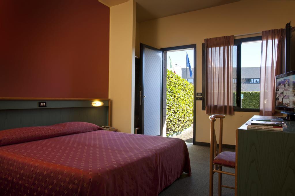 Stay Hotel