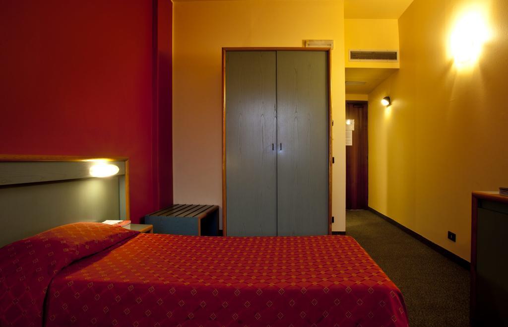 Stay Hotel