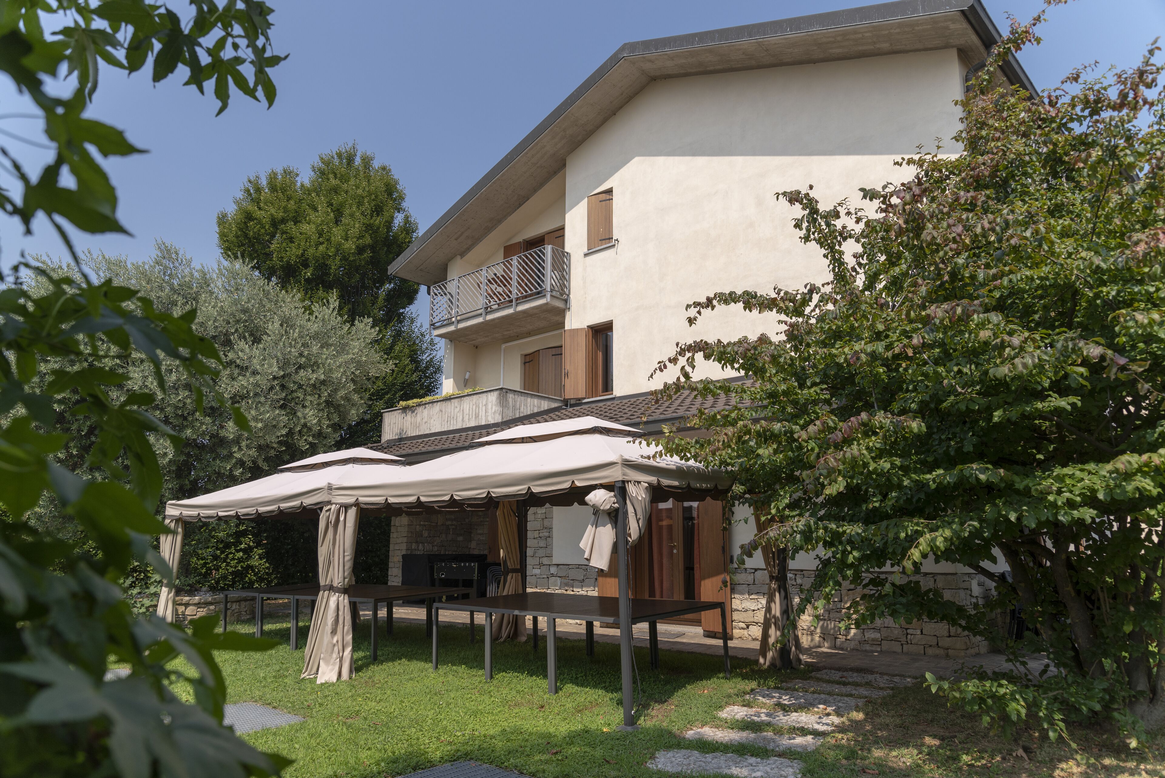 Villa & Garden