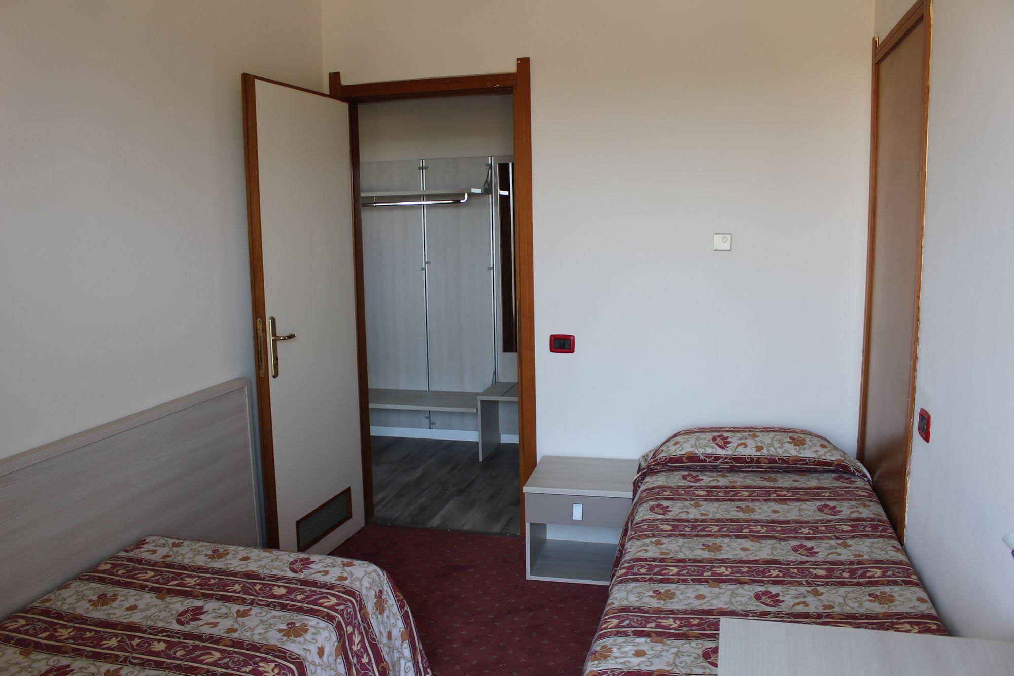 Hotel Fiesta