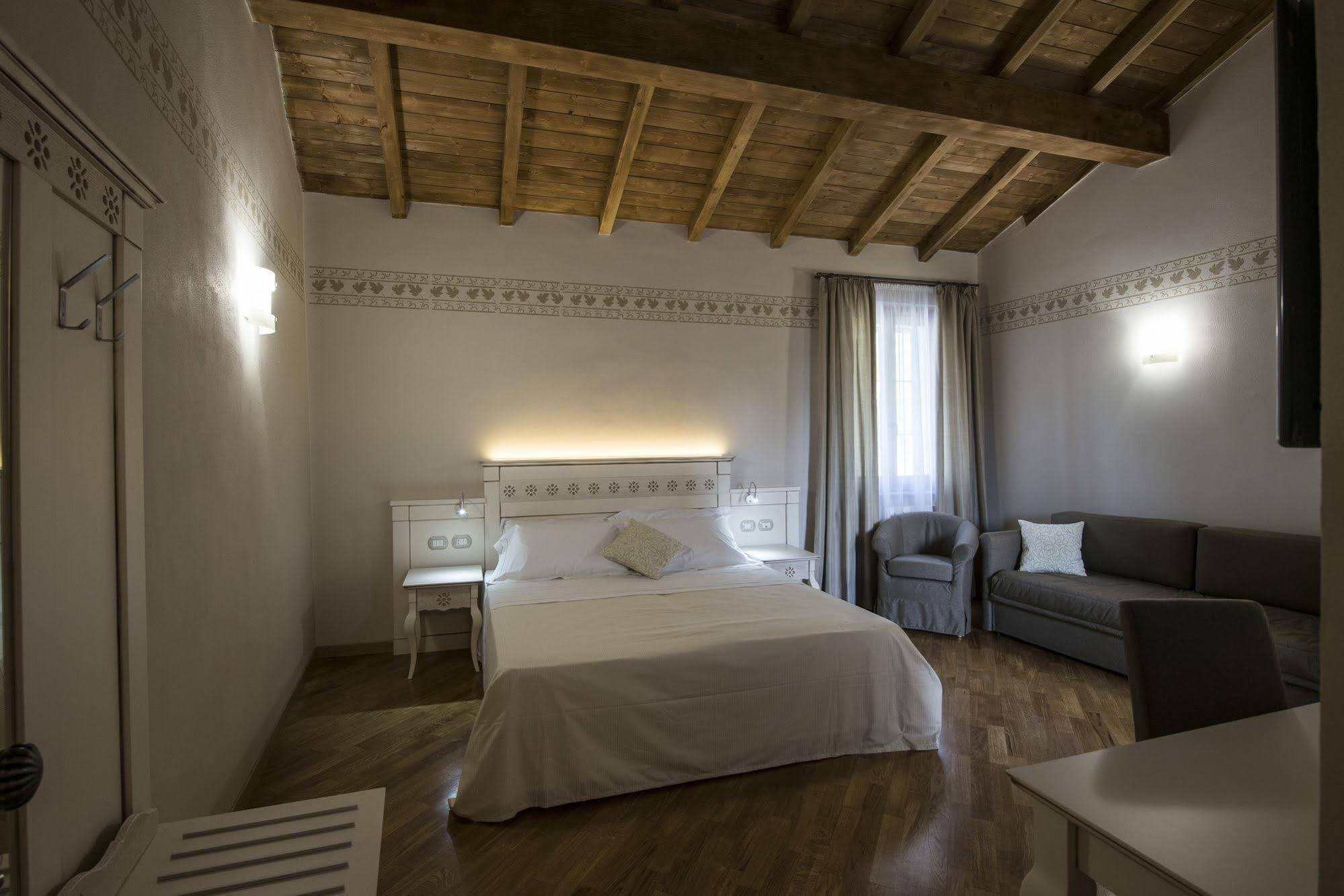 Hotel Sesmones