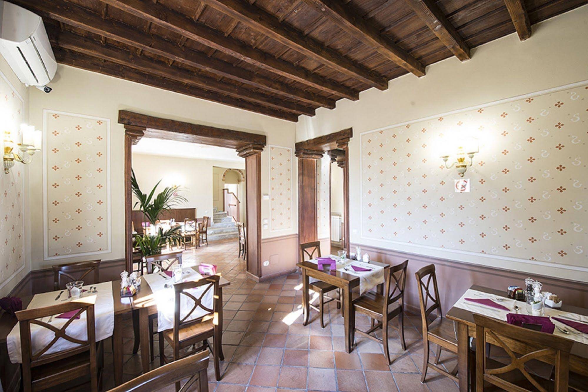 Hotel Sesmones