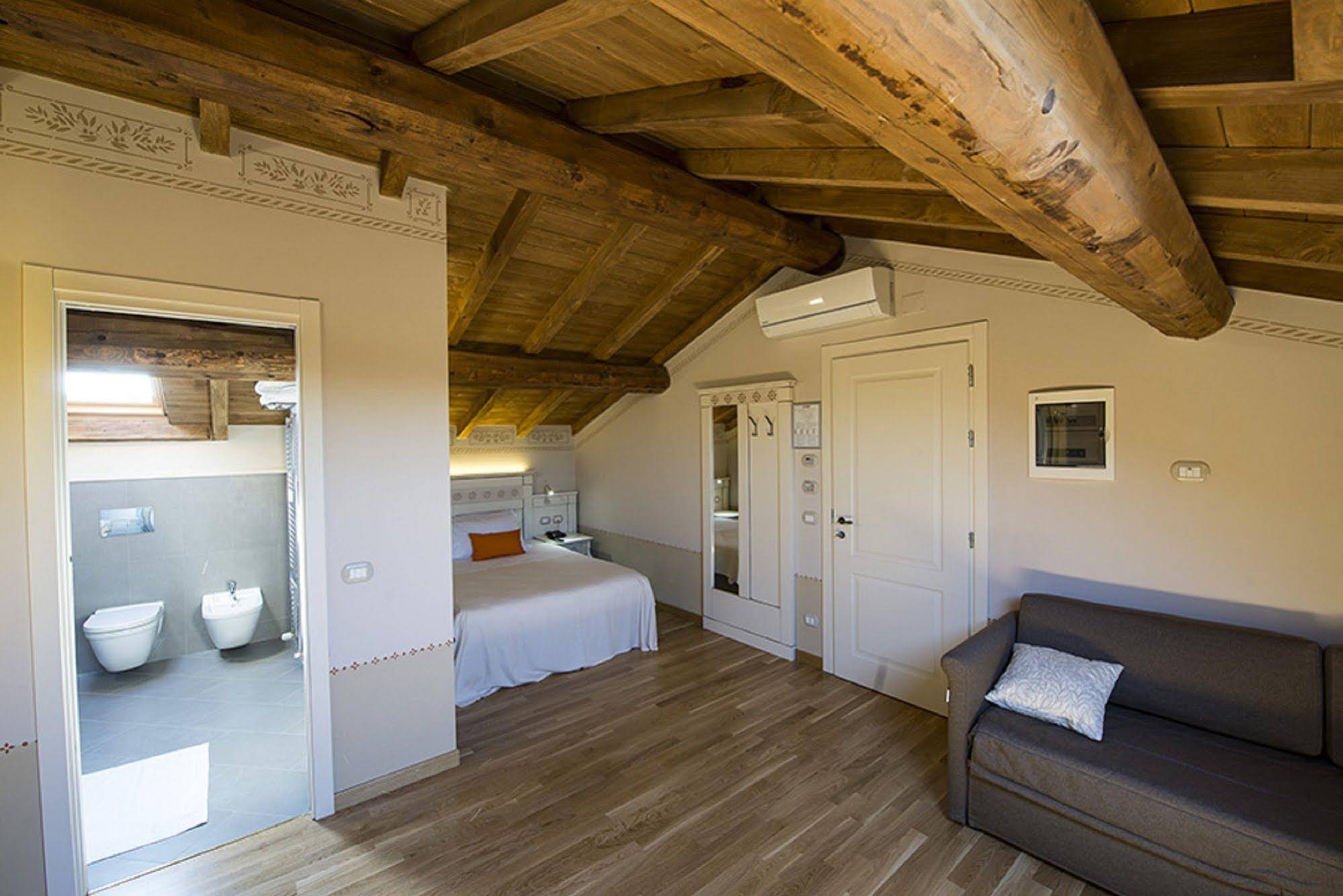 Hotel Sesmones