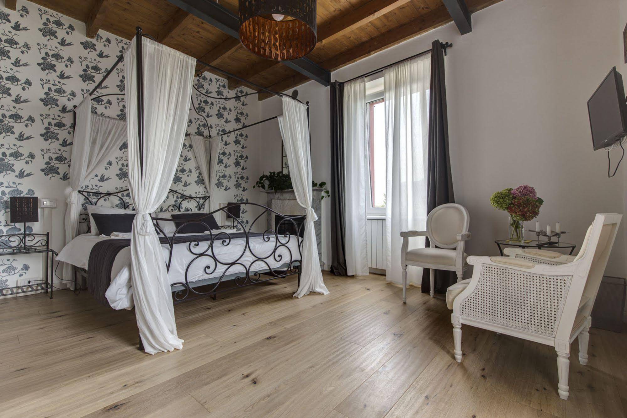 Essentia Guest House