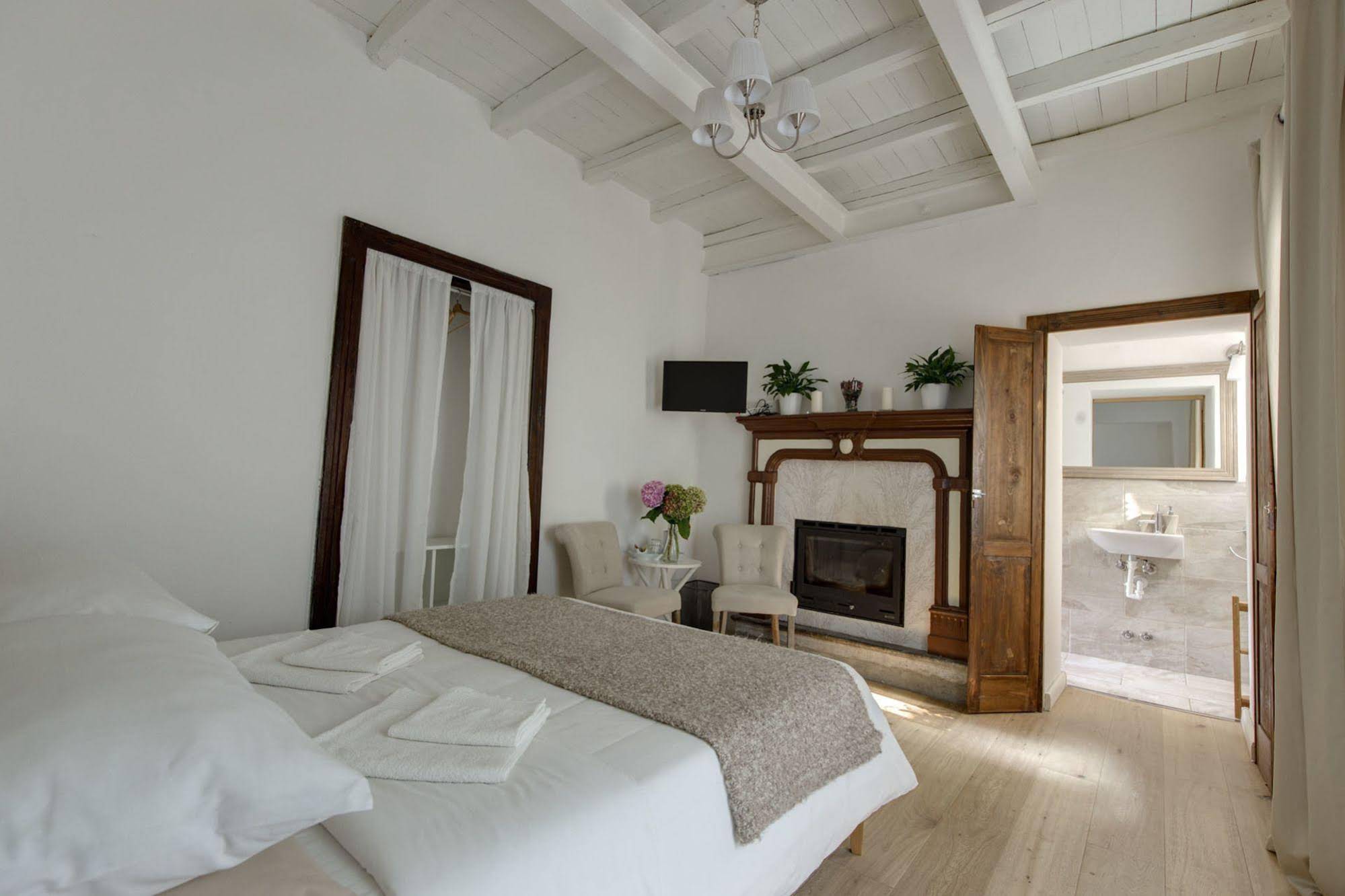Essentia Guest House