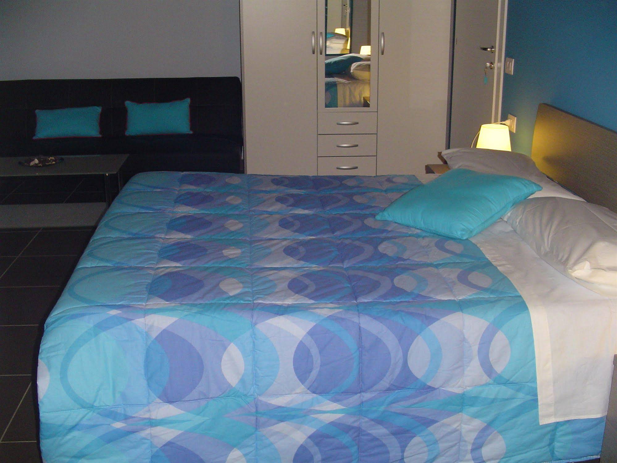 I Fiori Di Malpensa - Bed & Breakfast
