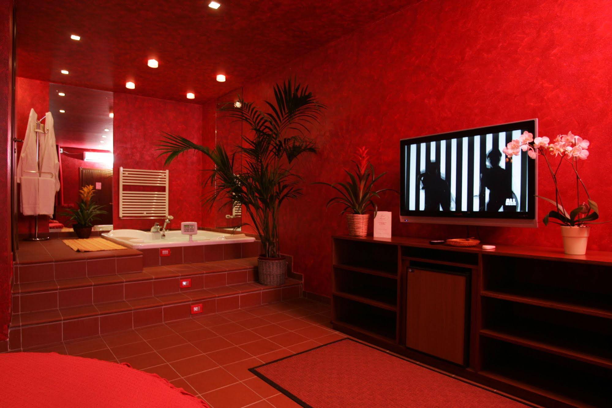 Hotel Motel Ranch