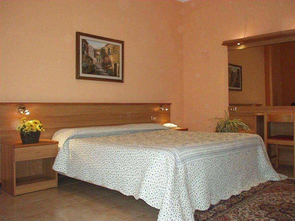 Hotel Salus