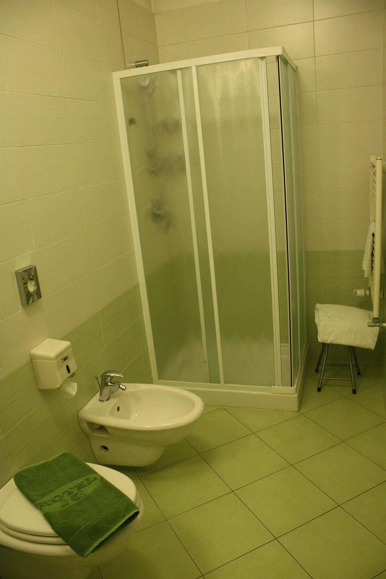 Hotel 2c
