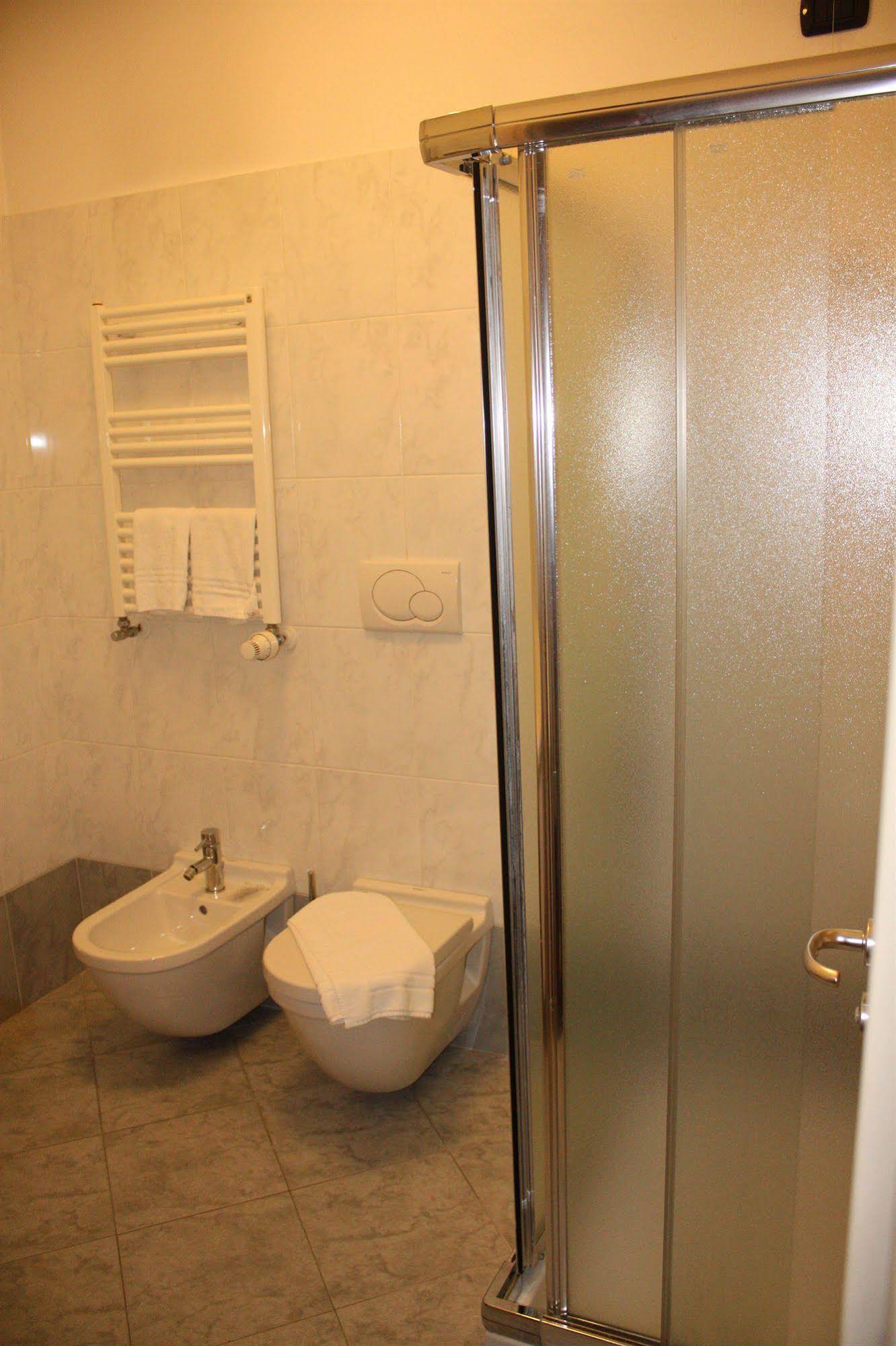 Hotel 2c