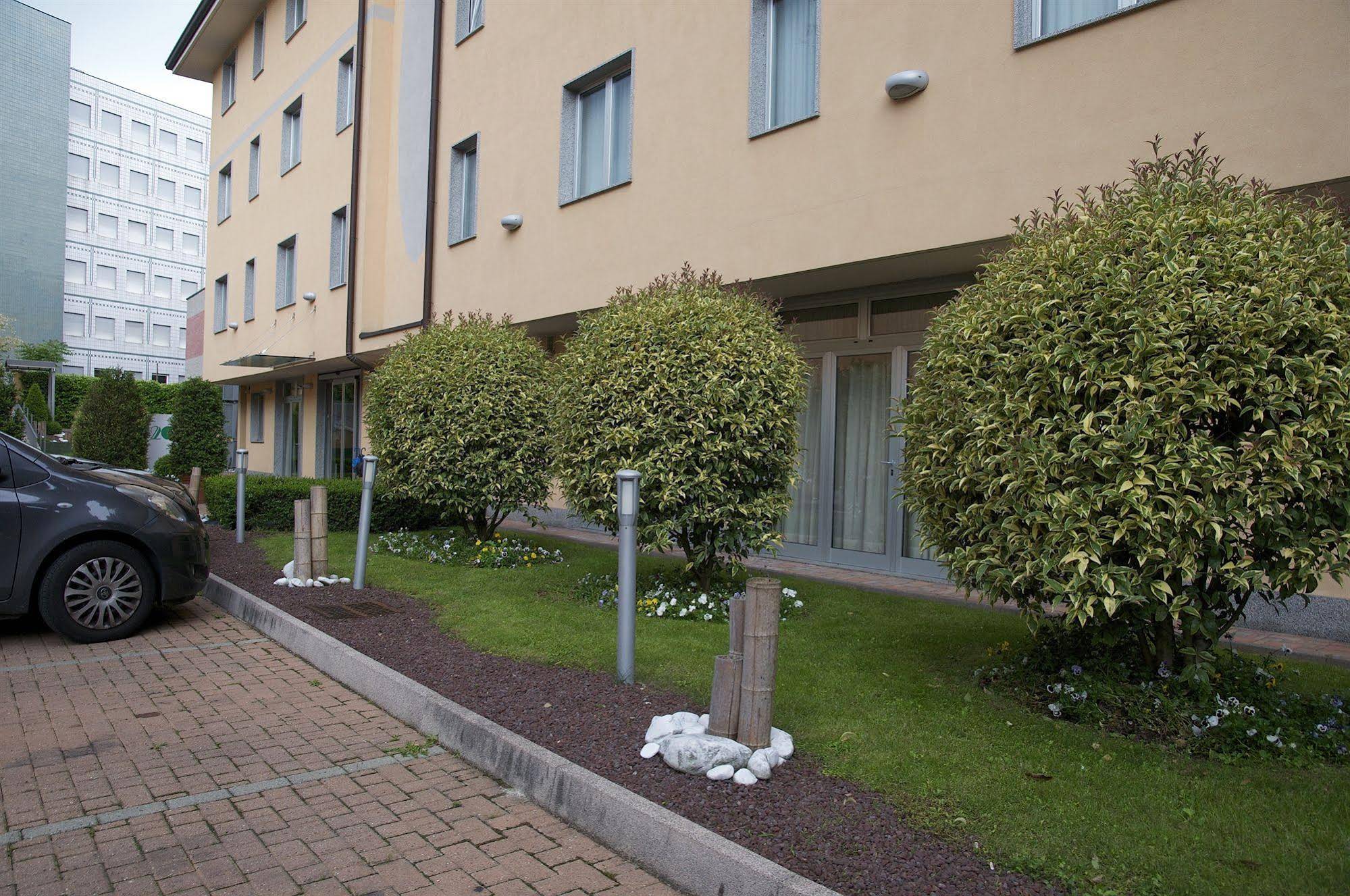 Hotel 2c