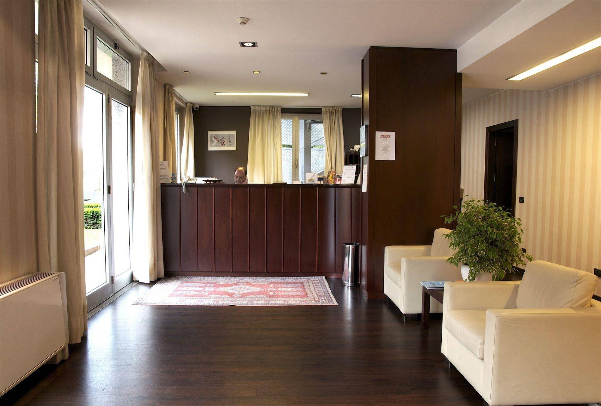 Hotel 2c