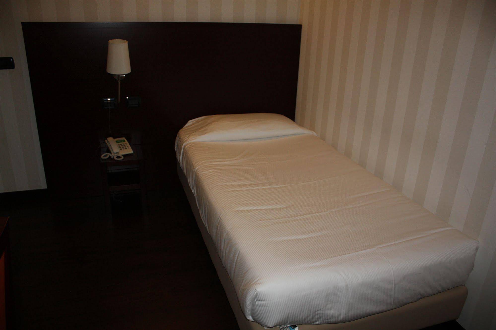 Hotel 2c